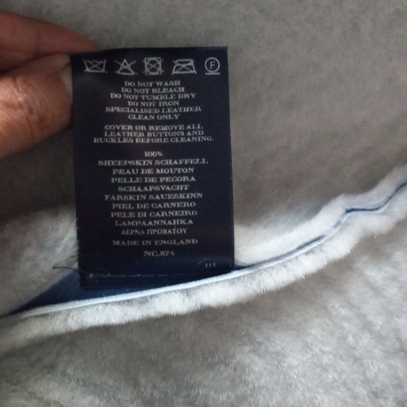 Burberry sheep skin - Picture 11 of 14